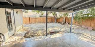 Gorgeous 3 Bed 2 Bath House in a Great Neighborhood Gallery 21