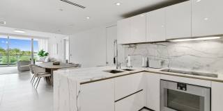 10203 Collins Avenue Gallery 35