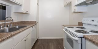 Maplewood Apartment Homes Gallery 32