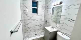 Beautiful studio apartment in the heart of South of Fifth, completely remodeled & steps from the beach! Gallery 10