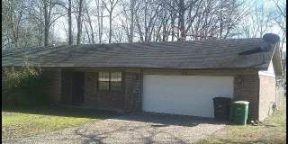 400 Maxine Avenue Gallery 1