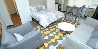 Lofts on Ormsby Gallery 10