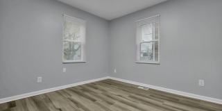 162 S Powell Avenue unit: B Gallery 14