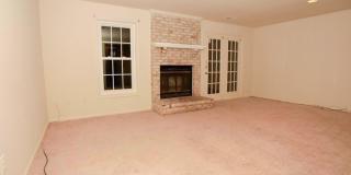 Fantastic 3br End-Unit Town Home in highly sought Silver Spring Neighborhood - Ready mid-June Gallery 24
