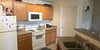 Nice 2 bed 2 bath near DIA in gated community Gallery 3