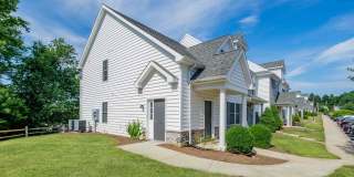 427 College Manor Ave Gallery 1