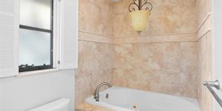 3074 NE Loquat Lane Gallery 23