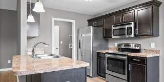 Pet Friendly Three Bedroom! Gallery 16