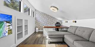 13400 Bedford Mews Court Gallery 39