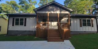 Spacious 4-Bedroom Home in Locust Grove Gallery 1