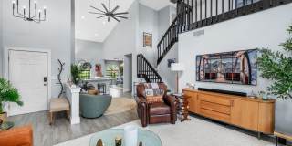 13549 Fountain View Boulevard Gallery 7