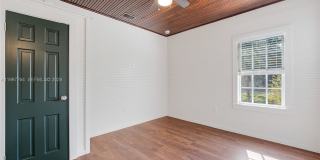 3826 Oak Avenue Gallery 6