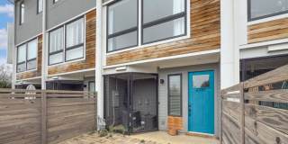 Welcome to 2737 Shenandoah Ave – a modern townhome for rent in Charlotte located in the highly sought-after Chantilly neighborhood Gallery 3