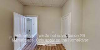 251 North St Gallery 10