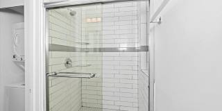 533 W Wrightwood Gallery 6