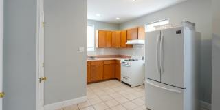 Bright 2BR/1BA First-Floor Apartment in West Oak Lane — Pets Welcome, Water Included Gallery 6