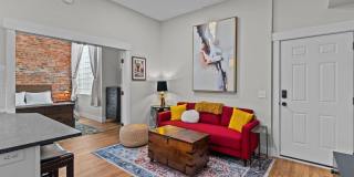 304 N Front Street Gallery 7