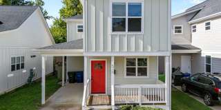 Modern 3 Bedroom home inside Downtown Raleigh, Fenced-in Backyard, Updated Kitchen, Pet Friendly! Gallery 1