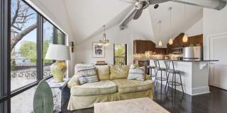 261 S Limestone Gallery 8