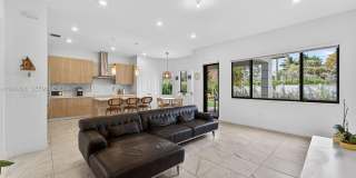 8267 SW 120th Ter Gallery 10