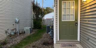Very sharp 3 BR, 2.5 bathroom,  updated appliances, hardwood flooring Gallery 20