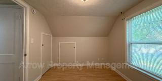 5121 Pioneers Boulevard Gallery 22