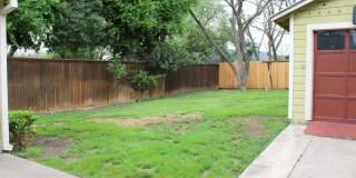 QUINTESSENTIAL ALAMO HEIGHTS COTTAGE Gallery 20