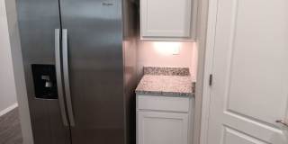 3 Bedroom, 2 Bathroom Home! Schedule a Showing! Gallery 6