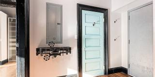 114 Main Street unit: 1A Gallery 4