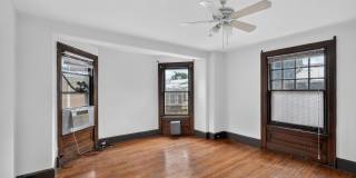 1816 PINE Street Gallery 12