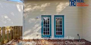 Cute 3 BD/2 BA Townhome Style Near UNCW Gallery 21