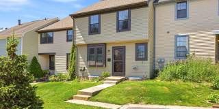 204 LIVINGSTON Court Gallery 40