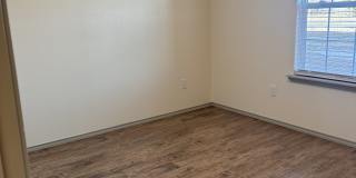 1516 E 27th St Gallery 7