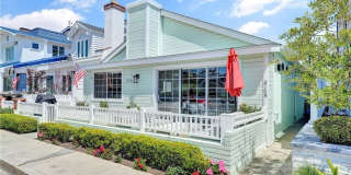 216 Collins Gallery 16
