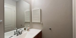 13915 Laurel Hollow Dr Gallery 32