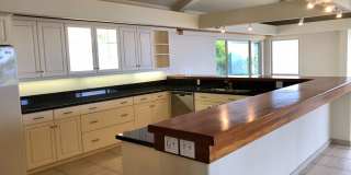 3/2.5/2 Home - Located in the Beautiful Gated Community at Kahalakua- Endless Views! Gallery 7