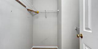 214 W LOCUST Street Gallery 22