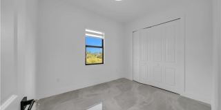 711 Roma Avenue S Gallery 22