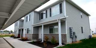 Upscale 2 Bedroom Smithfield Apartment Home Gallery 1