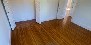 Great House in Oakland with a yard! 2 Beds, 1 Bath Gallery 38