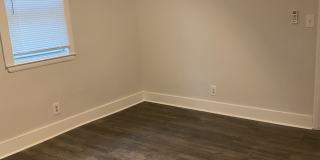 3128 Ridge Avenue Gallery 6