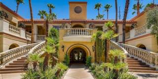 Great opportunity condo in a highly desirable central Las Vegas location Gallery 23