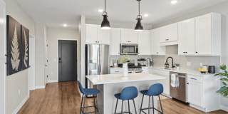 55+ Senior Living Community - Risor of Bloomington Gallery 2