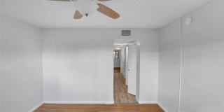 2800 NE 14th St Causeway unit: 110 Gallery 10