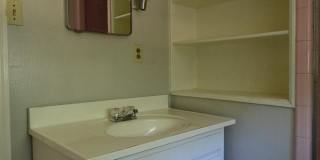 Funky East Side 2 Bedroom Gallery 13