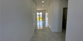 1409 NW 21st Court Gallery 3