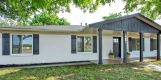 2910 W Crawford Street Gallery 2