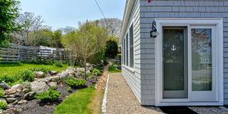 WINTER RENTAL: Two Beaches Cottage Gallery 28