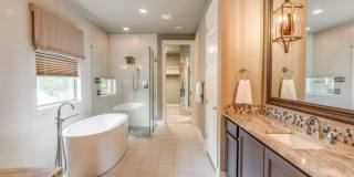 1410 Burgundy Gallery 7