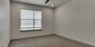 Brand New 3 Bed 2.5 Bath Duplex Includes Office Space (See Contact Info Below) Gallery 43